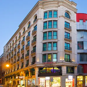 Otel Zagreb ****