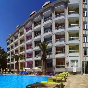Otel Vela ***