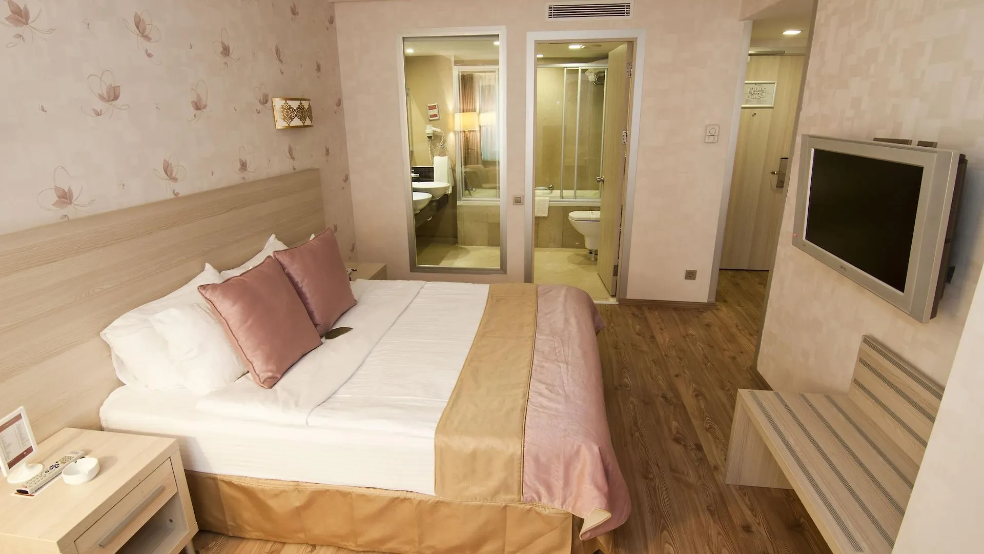 Ramada By Wyndham Ankara Hotel