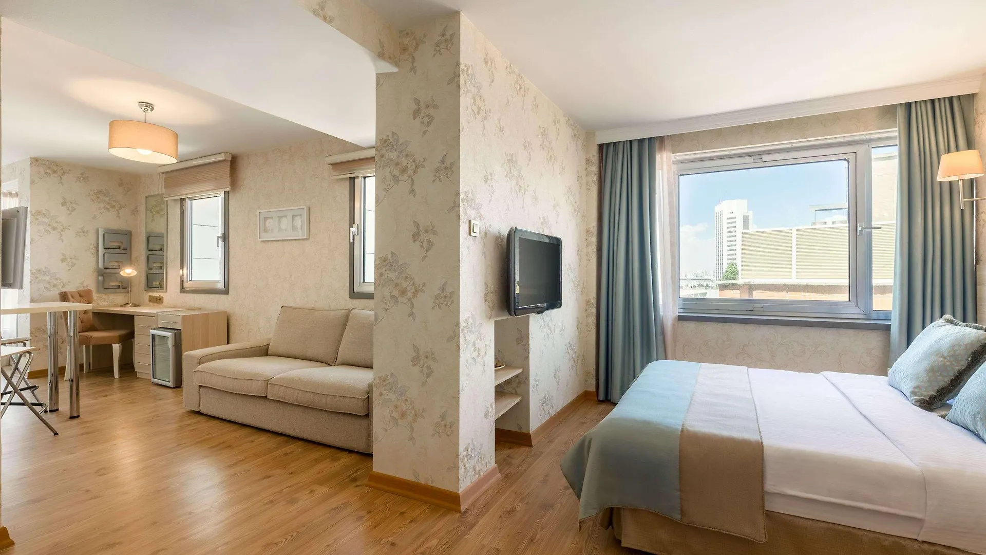 Ramada By Wyndham Ankara Hotel