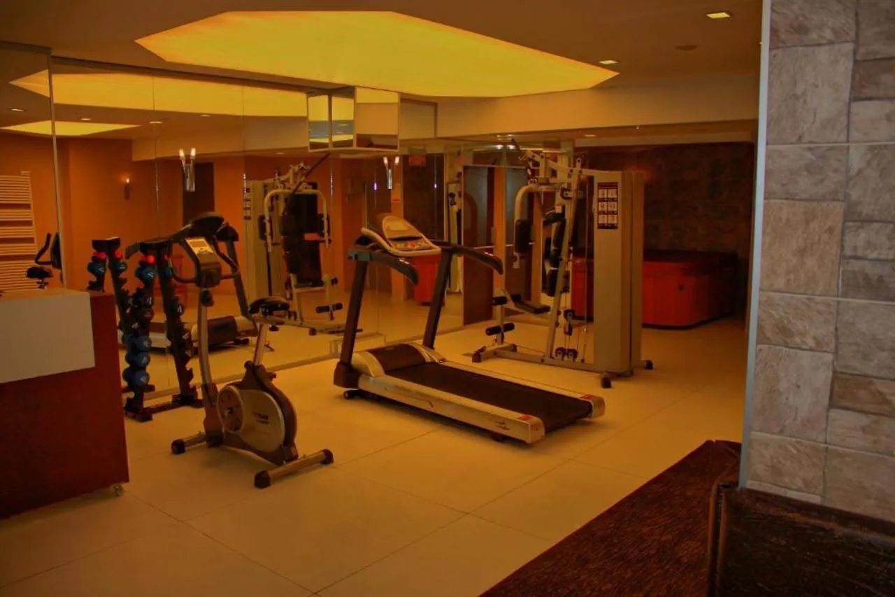 Ramada By Wyndham Ankara Hotel 4*,