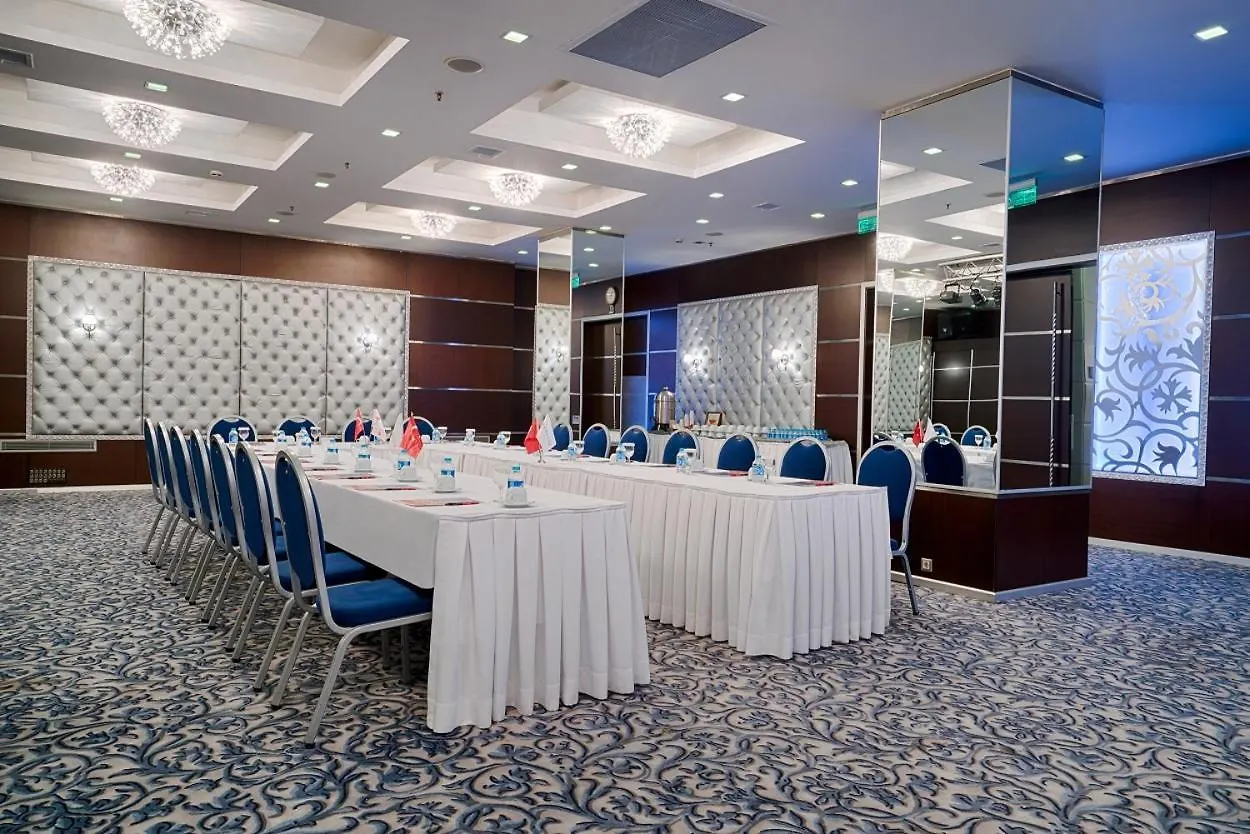 Ramada By Wyndham Ankara Hotel 4*,
